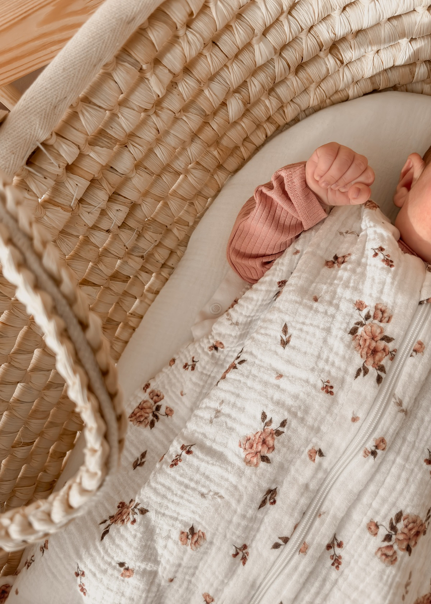 Śpiworek do spania muślinowy PREMIUM light LITTLE FLOWERS