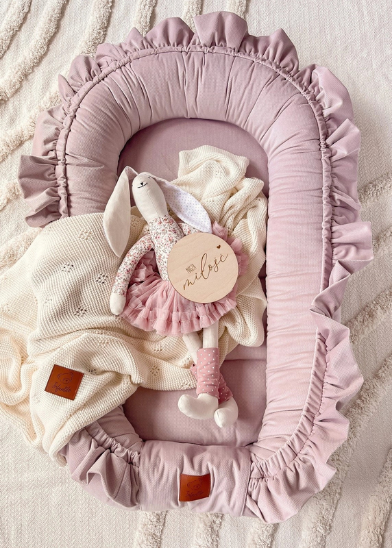 KOKON niemowlęcy VELVET z falbanką