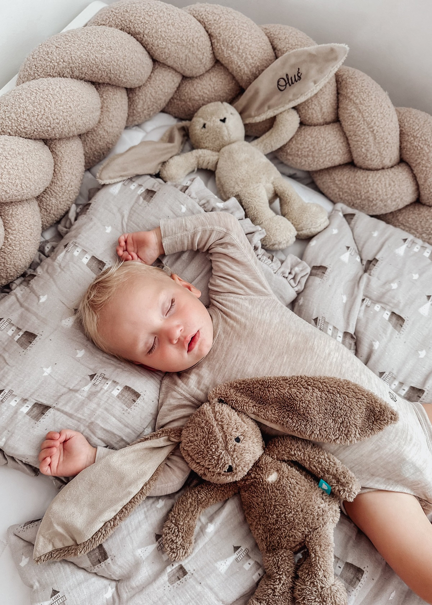 Ochraniacz WARKOCZ do łóżeczka BARANEK BOUCLE