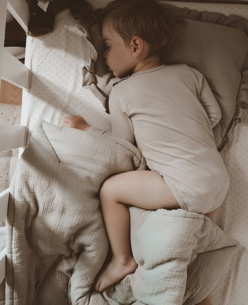 POŚCIEL MUŚLINOWA z falbanką 120x90 kołderka + poduszka WYPEŁNIENIE