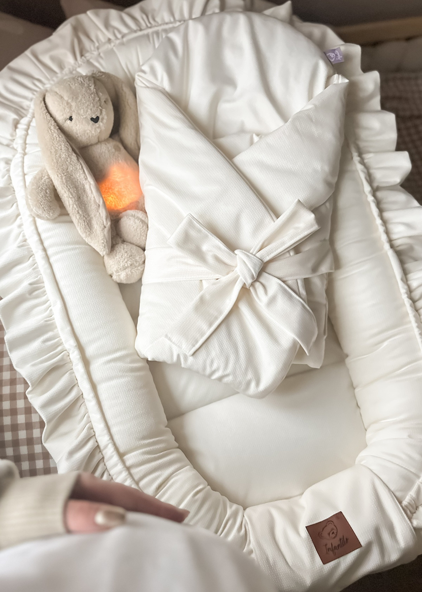 KOKON niemowlęcy VELVET z falbanką