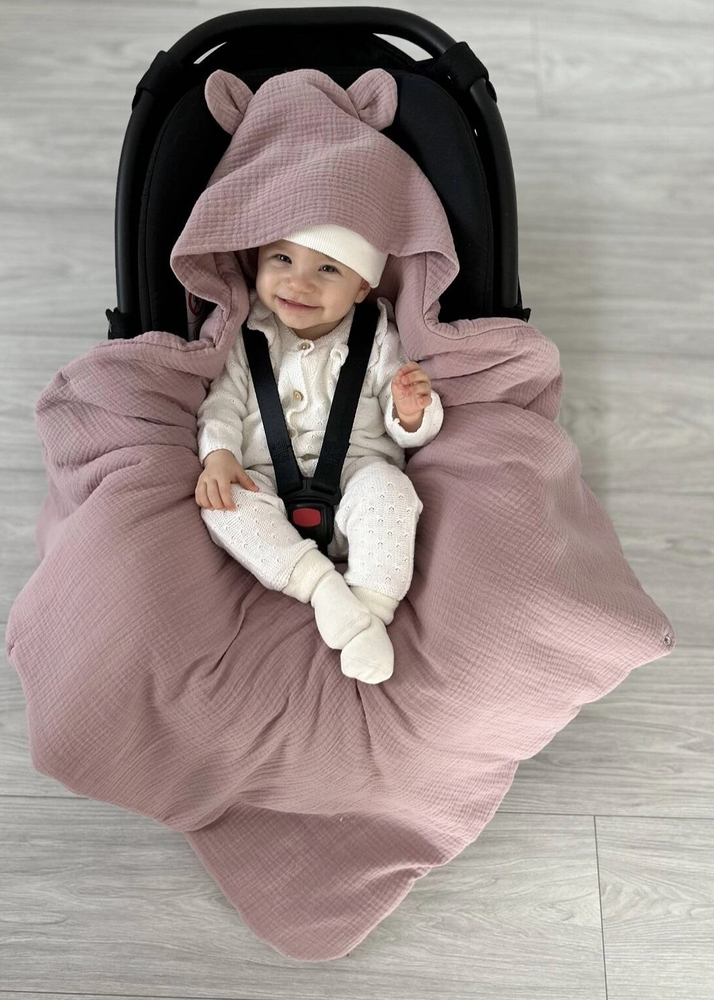 Kocyk otulacz do fotelika z kapturkiem MUŚLINOWY ocieplany