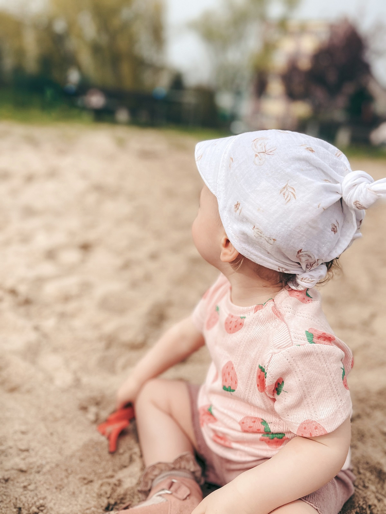 Chusteczka na głowę z daszkiem MUŚLIN PRINT