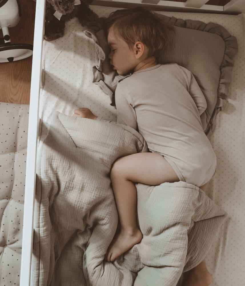 POŚCIEL MUŚLINOWA z falbanką 120x90 kołderka + poduszka WYPEŁNIENIE