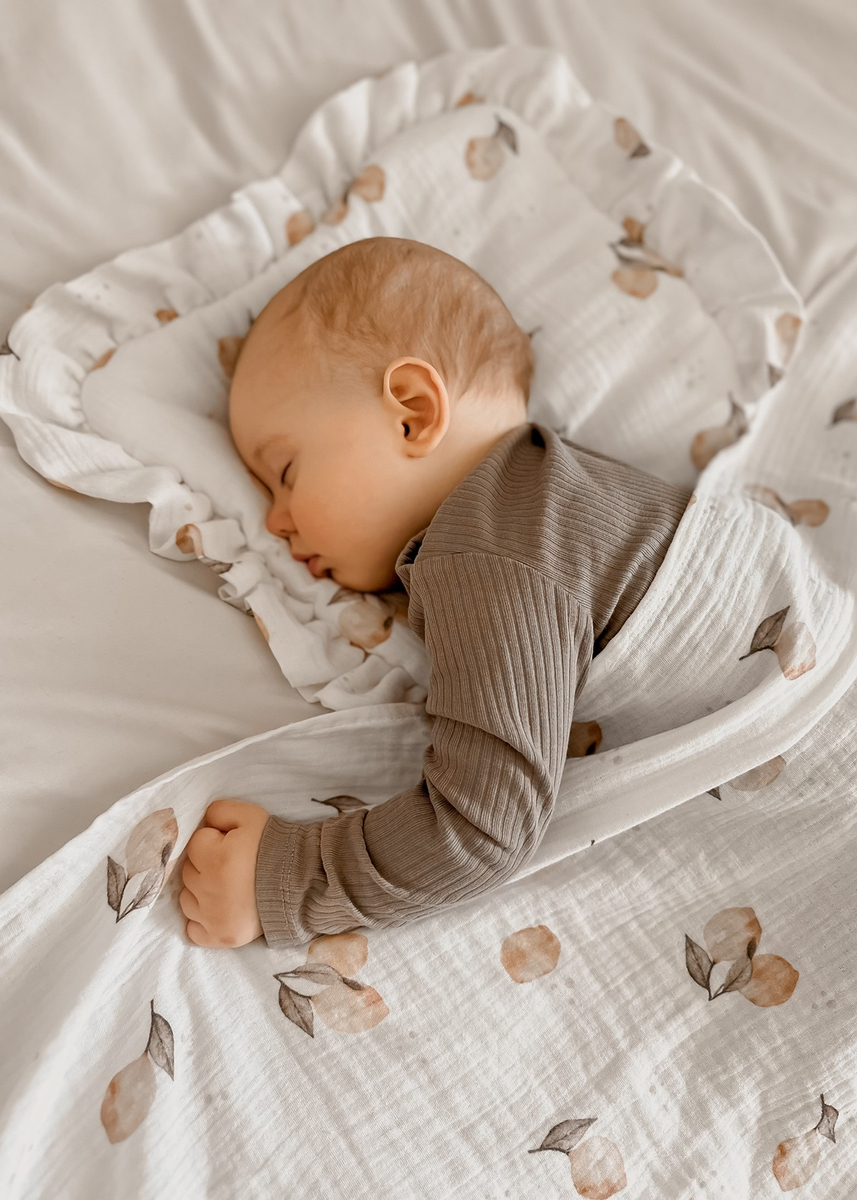 Komplet letni poduszka z falbanką i otulacz MUŚLIN