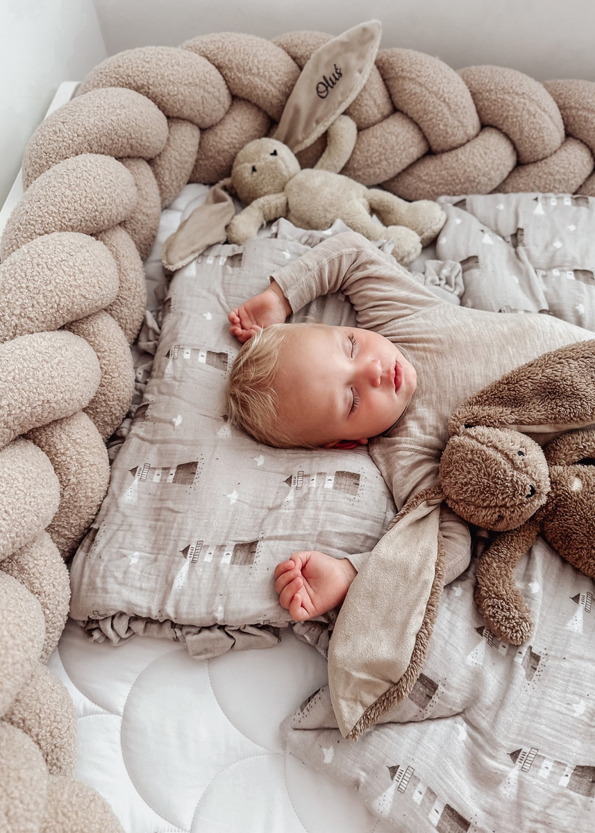 Ochraniacz WARKOCZ do łóżeczka BARANEK BOUCLE