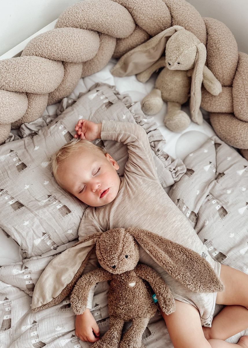 Ochraniacz WARKOCZ do łóżeczka BARANEK BOUCLE