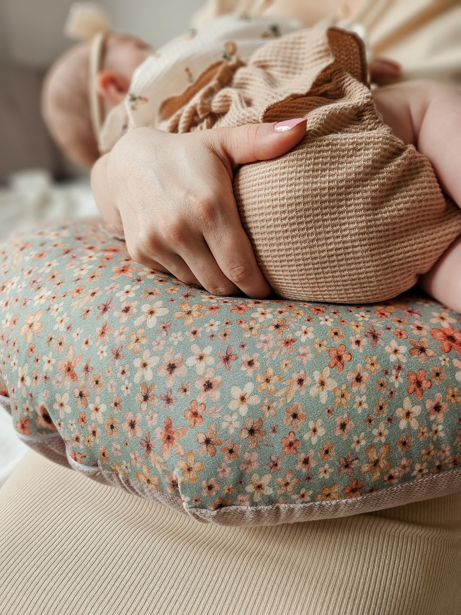 Rogal do karmienia VELVET