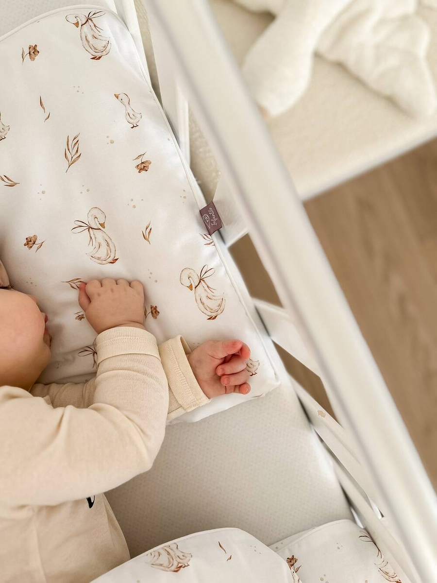 Pościel dziecięca do łóżeczka 100x135cm z wypustką 2elem 