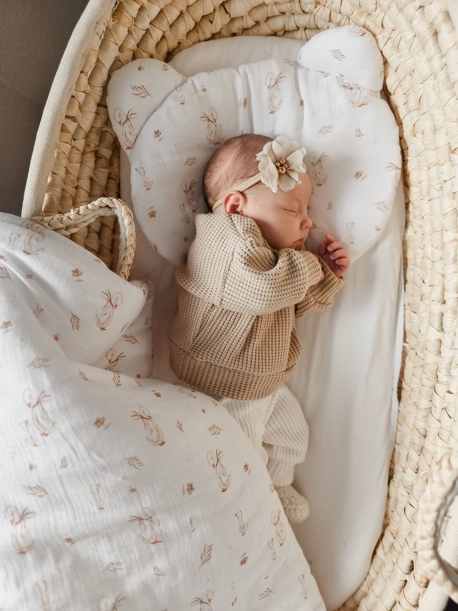 Komplet MUŚLINOWY + poduszka TEDDY "MOMMY GOOSE"