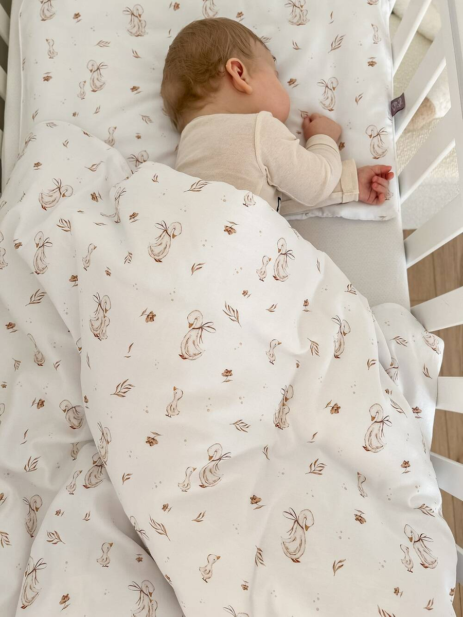 Pościel dziecięca do łóżeczka 100x135cm z wypustką 2elem 