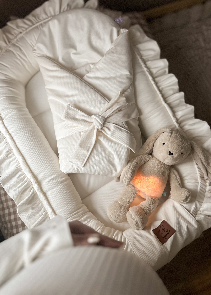 KOKON niemowlęcy VELVET z falbanką