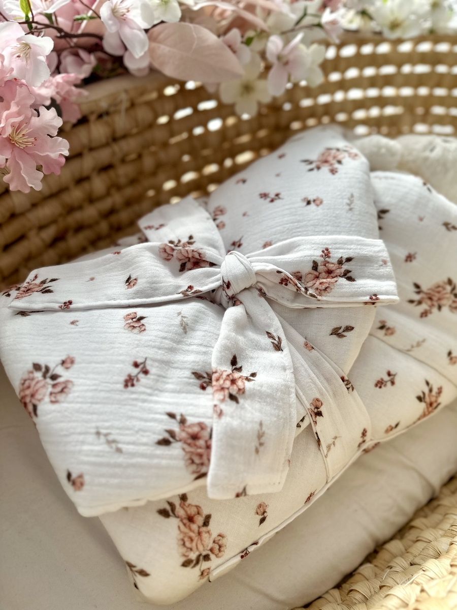 Rożek usztywniany MUŚLINOWY "LITTLE FLOWERS"