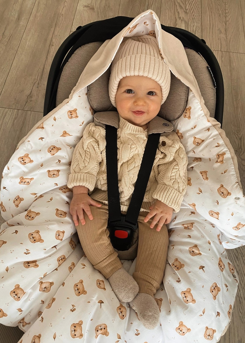 Kocyk z kapturkiem do fotelika WELUR 