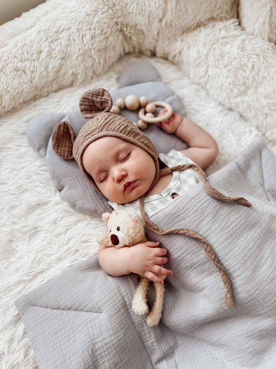 Komplet MUŚLINOWY + poduszka TEDDY