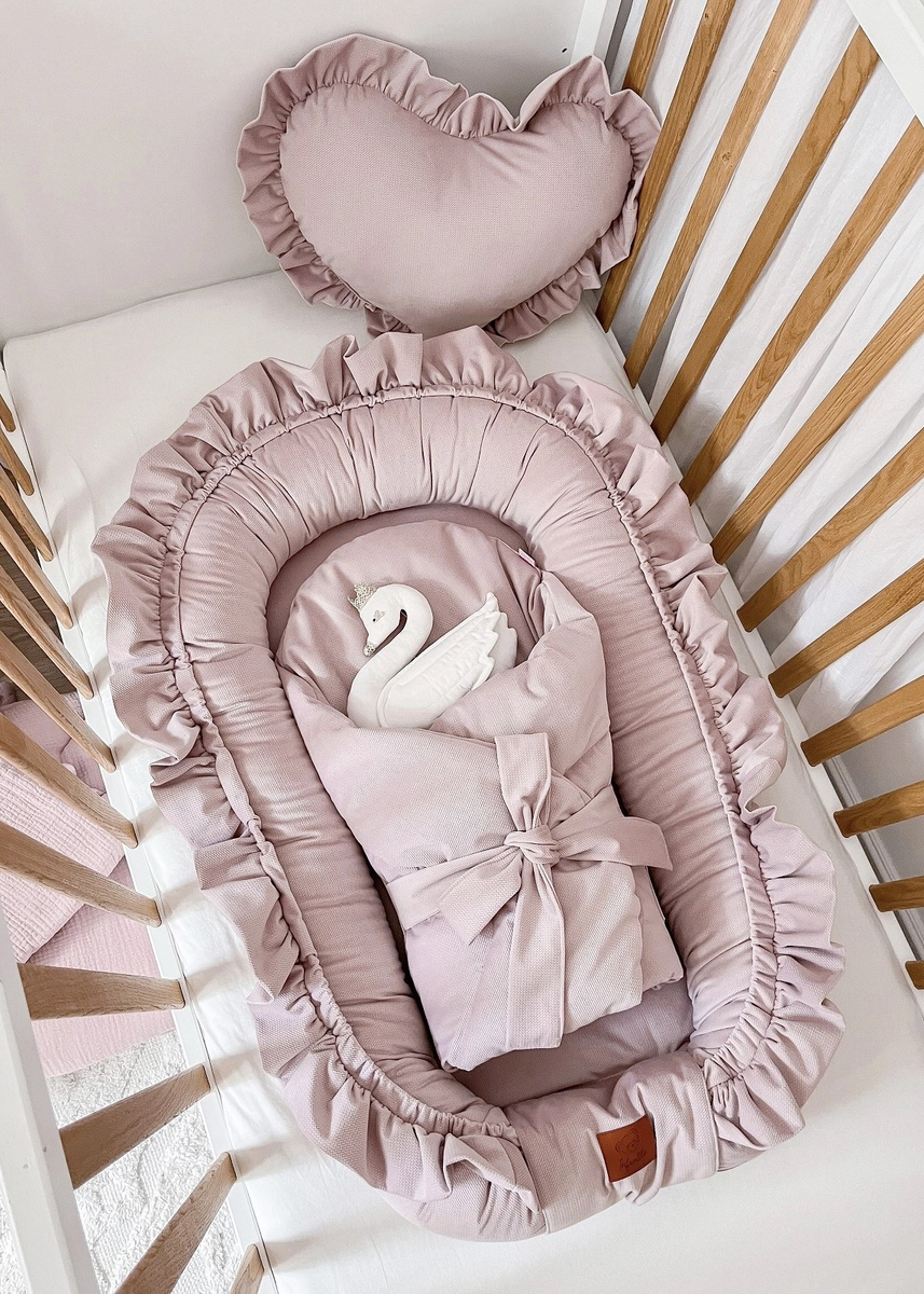 KOKON niemowlęcy VELVET z falbanką