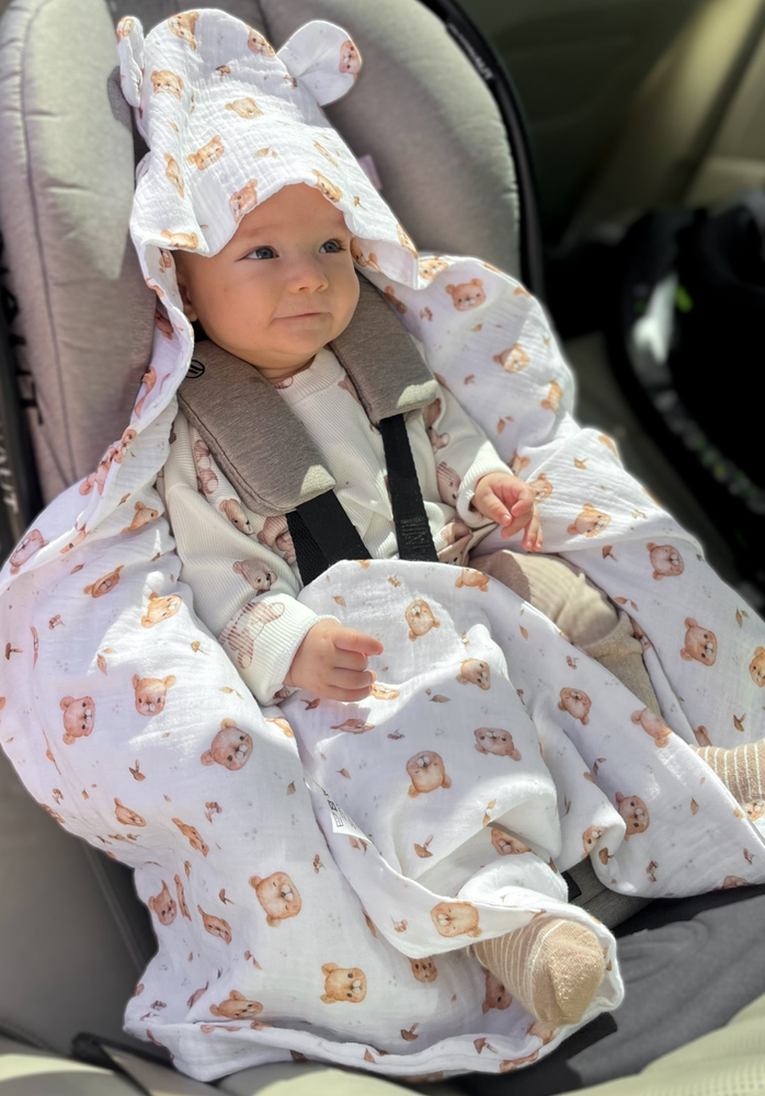 Muślinowy otulacz z kapturkiem do fotelika letni TEDDY BEAR